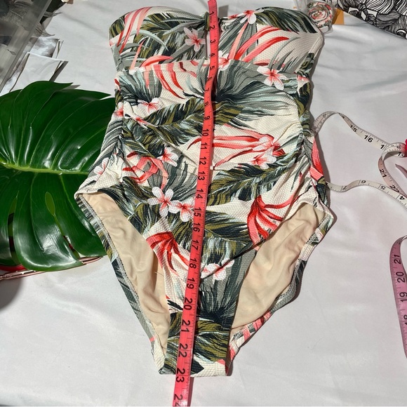 Tropical Print Women's Swimsuit - Picture 10 of 12